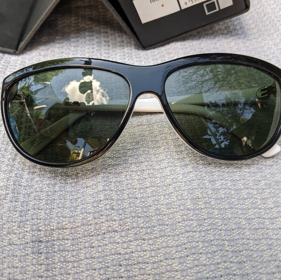 Otis Milo Sunnies - Picture 4 of 7